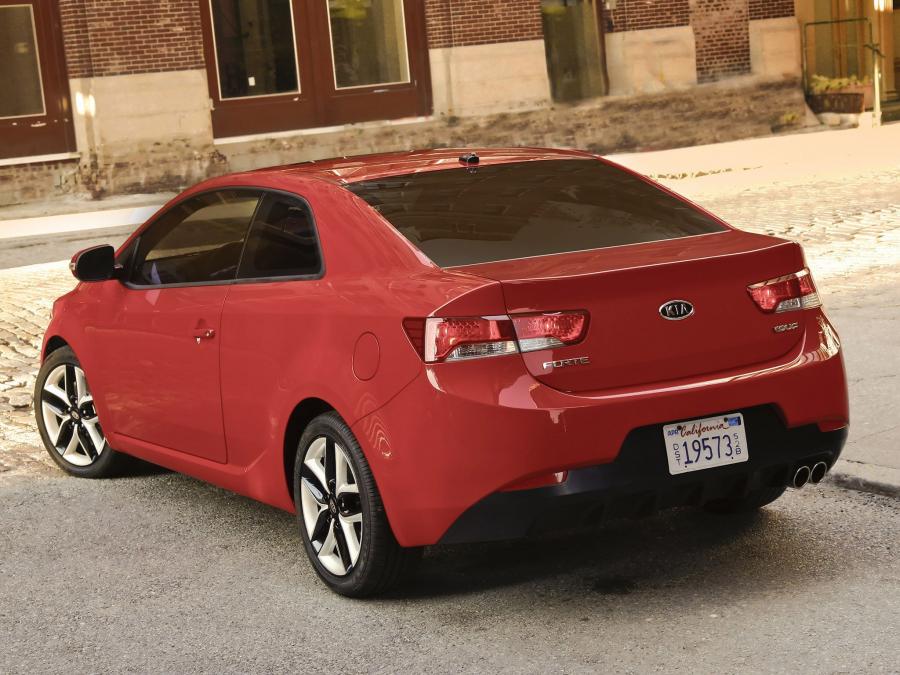  Kia Forte Koup 2009 года  (фото 48 из 169)